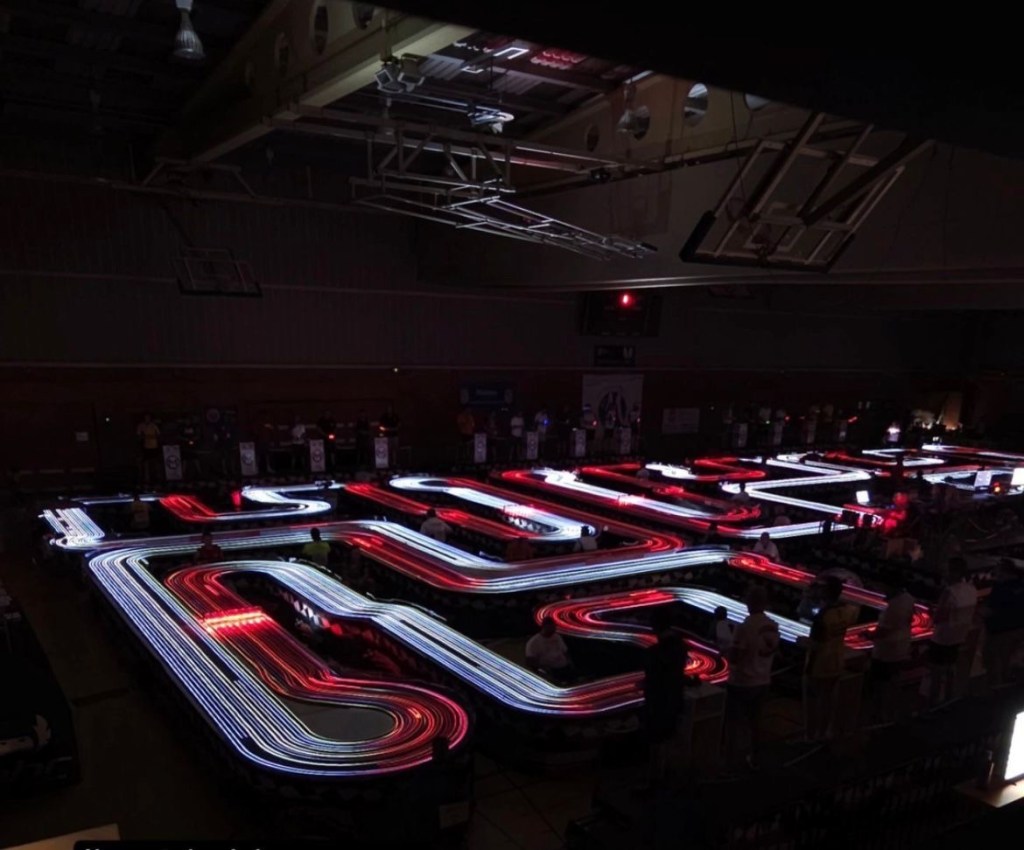 WHAT IS THE MASTERSLOT 24h RACE LIKE? MY EXPERIENCE WITH THE MINIRACING STUDIOS TEAM.