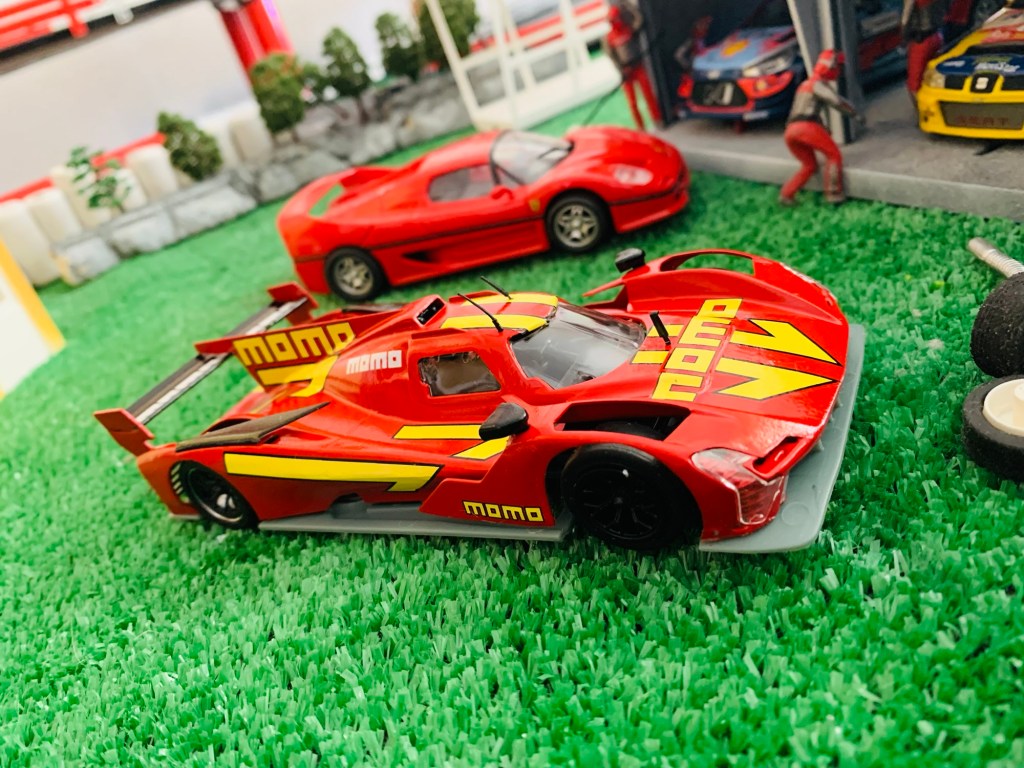 MI PRIMER HYPERCAR: ME ATREVO CON UN KIT BLANCO DE CADILLAC HY SCALEAUTO.